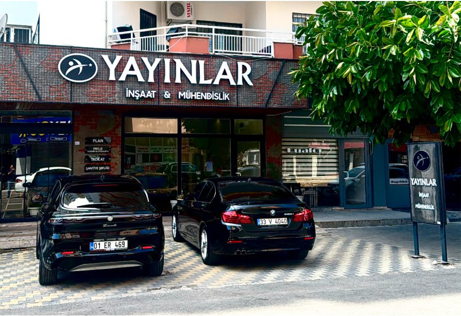 Yayınlar İnşaat Mühendislik ofis tabelası ve girişi